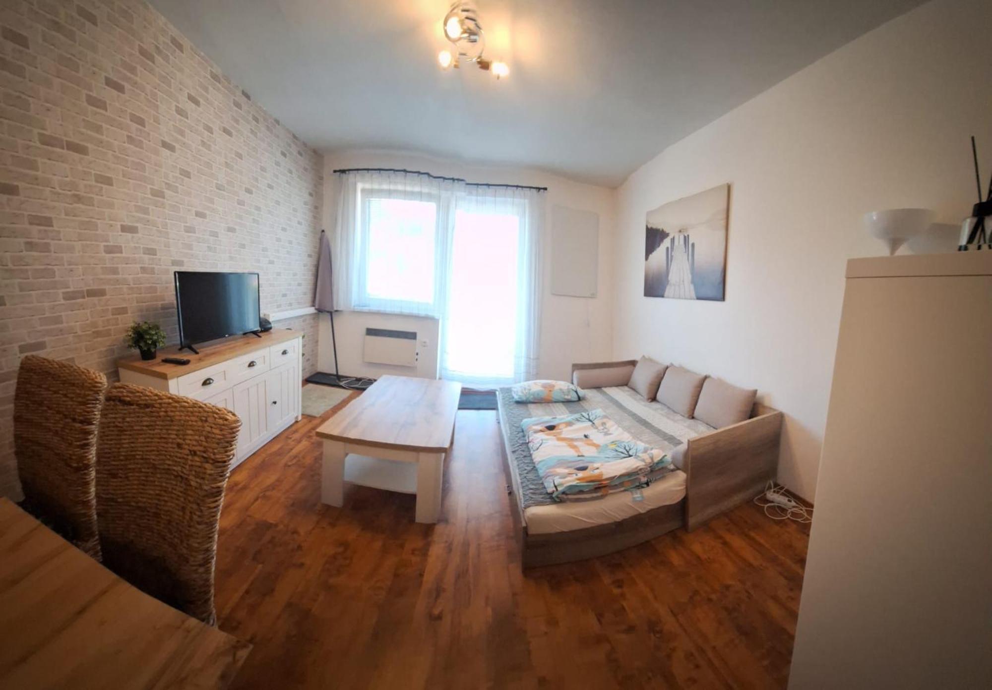Apartman S Terasou Oscadnica Exterior photo
